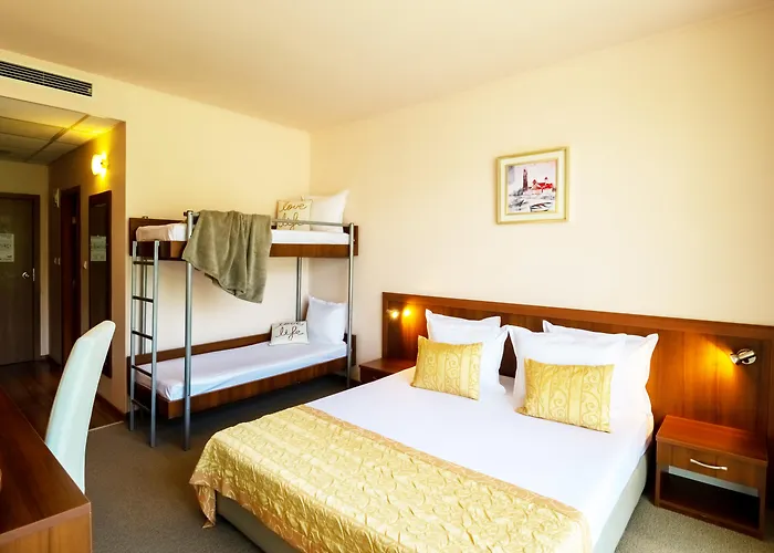 Kristal Hotel